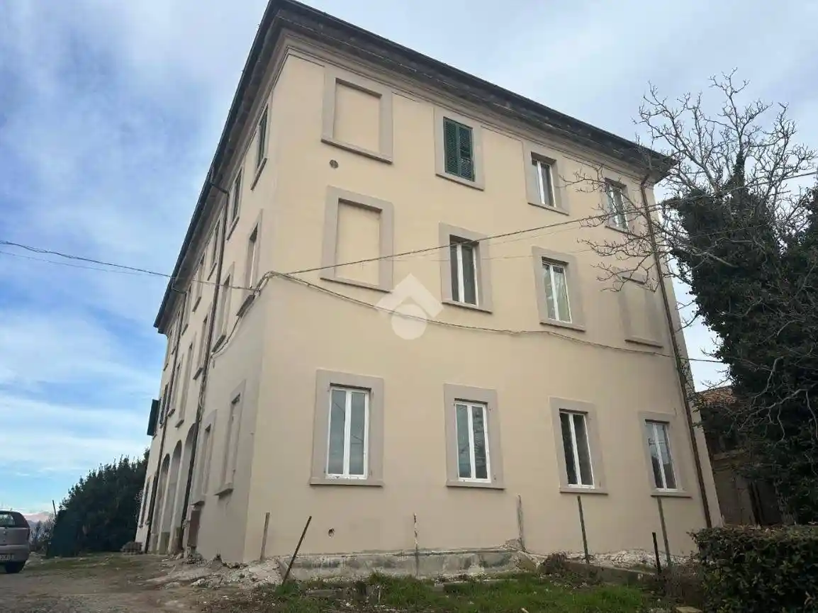 Appartamento in vendita a Monticello Brianza