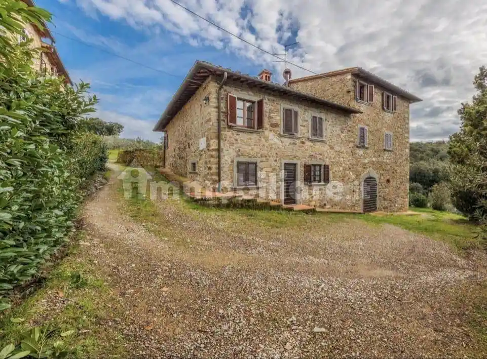 Villa in vendita a Arezzo