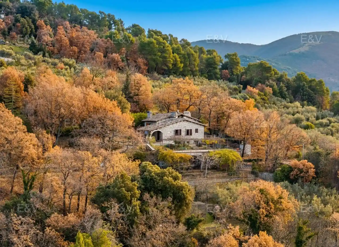 Rustico - Casale in vendita a Campello sul Clitunno