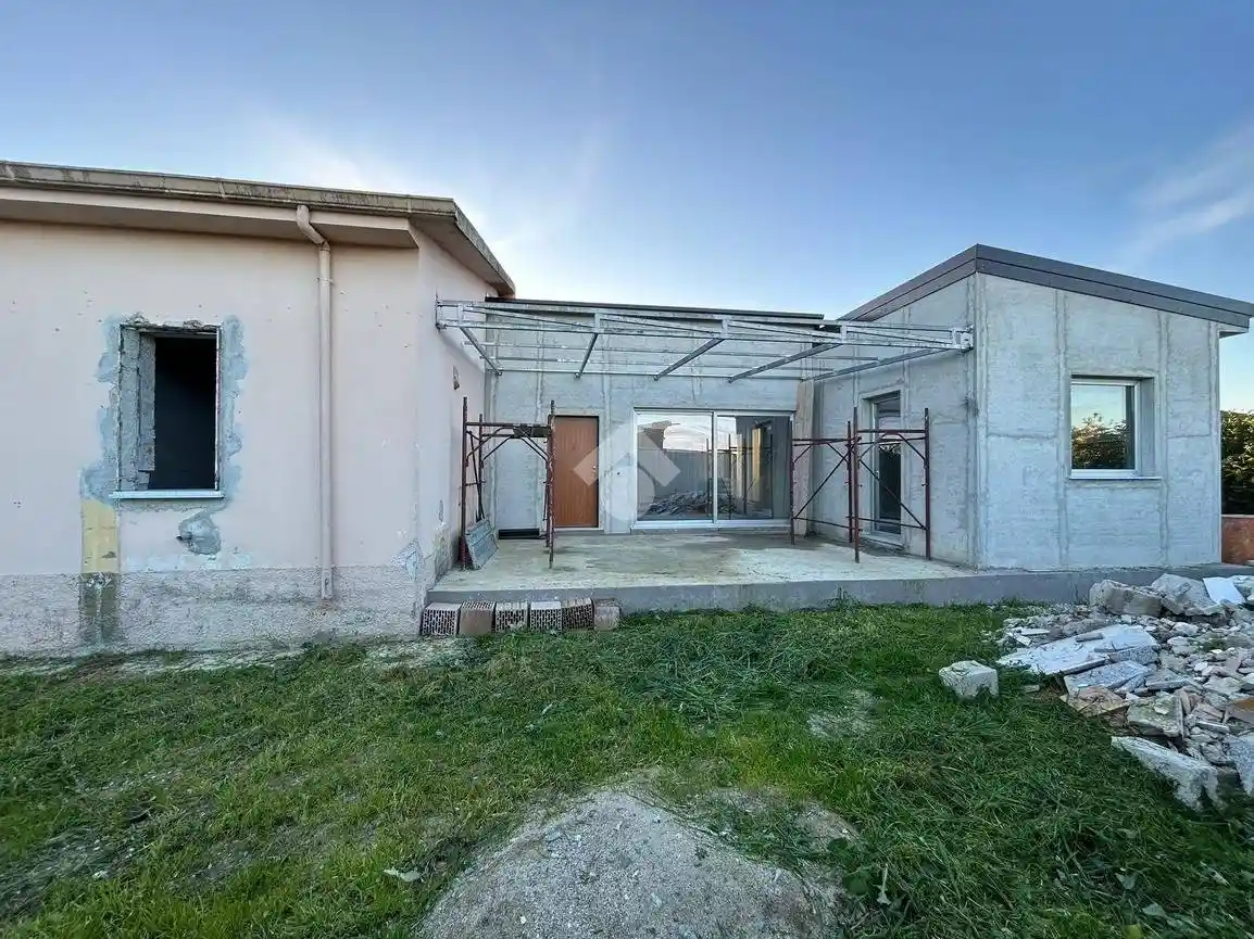 Casa indipendente in vendita a Corigliano-Rossano