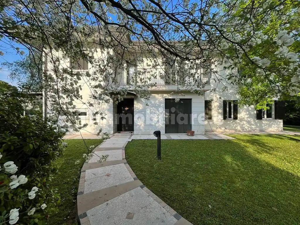 Villa in vendita a Treviso