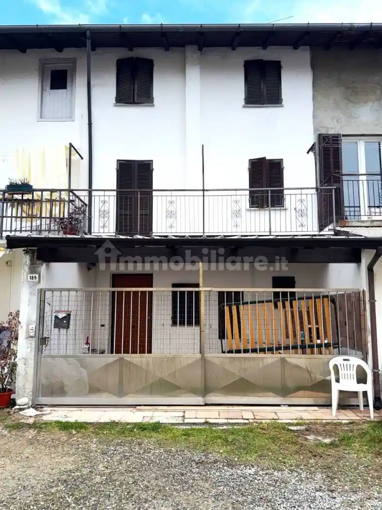 Villa in vendita a Castelletto Sopra Ticino