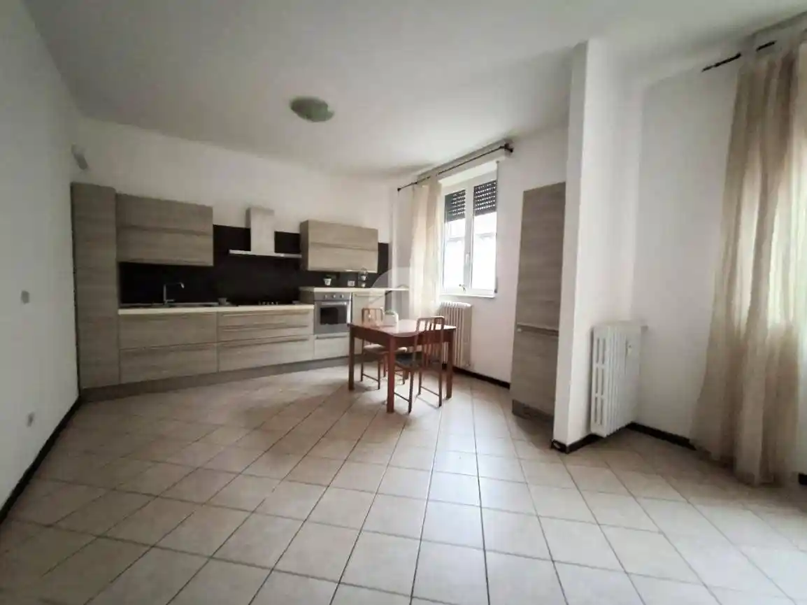 Appartamento in vendita a Voghera