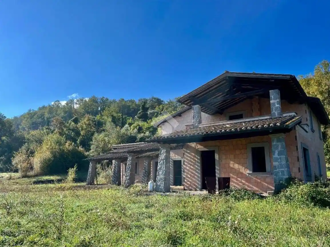 Villa in vendita a Soriano nel Cimino