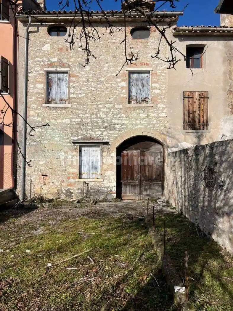 Casa indipendente in vendita a Valdobbiadene