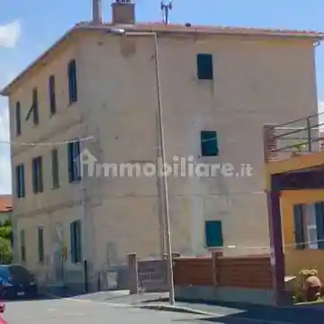 Appartamento in vendita a Campiglia Marittima