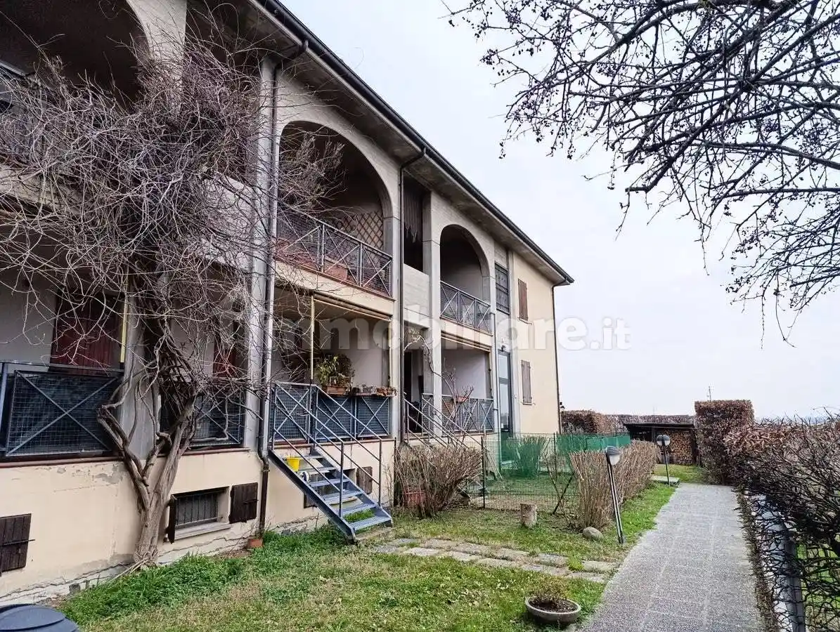 Appartamento in vendita a Langhirano