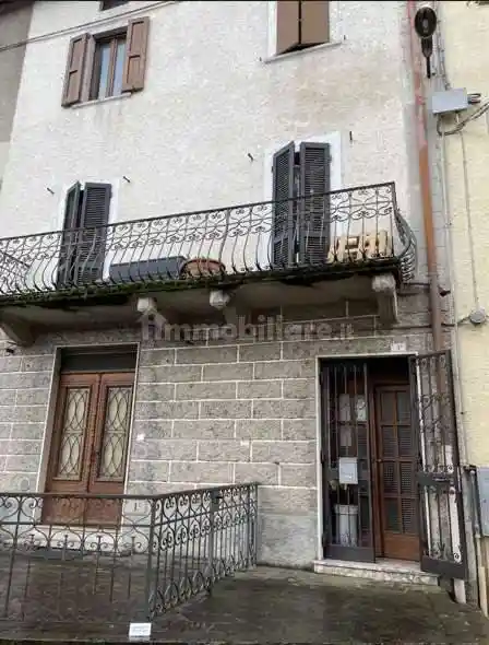 Appartamento in vendita a Sant'Omobono Terme