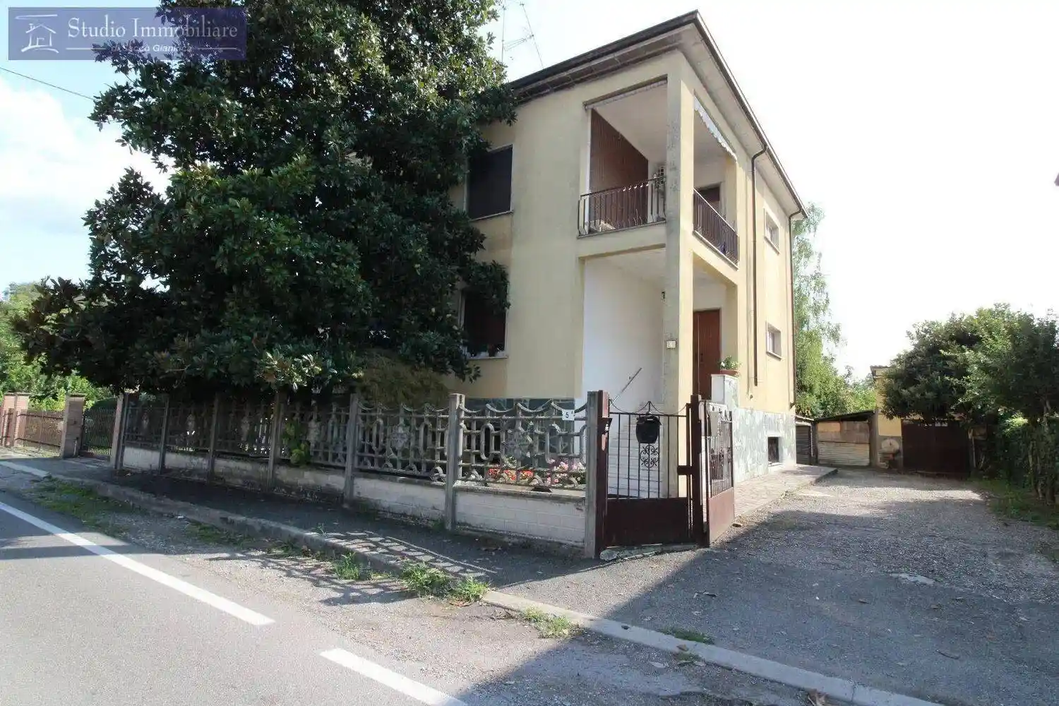 Appartamento in vendita a Casteggio