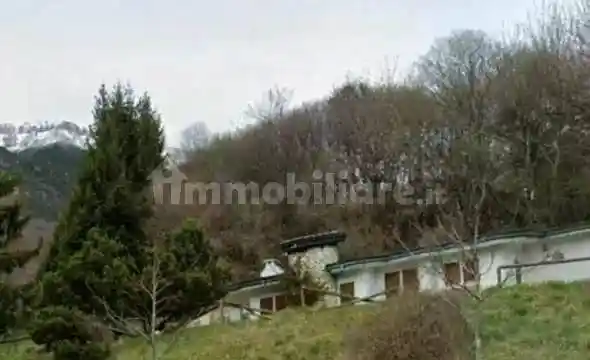 Appartamento in vendita a Ferrara di Monte Baldo