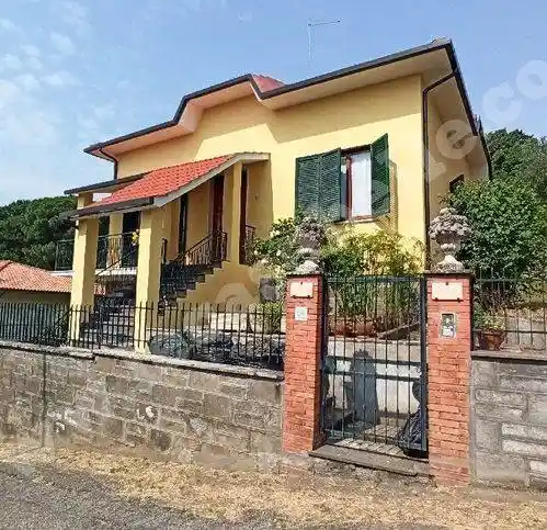 Villa in vendita a Civitella d'Agliano