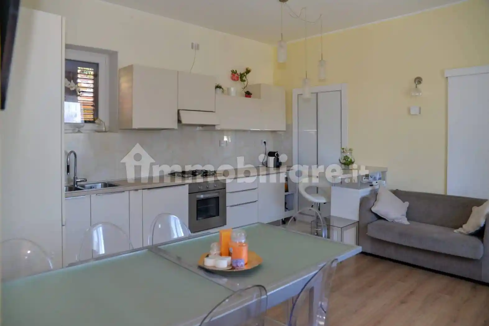 Appartamento in vendita a Gavirate