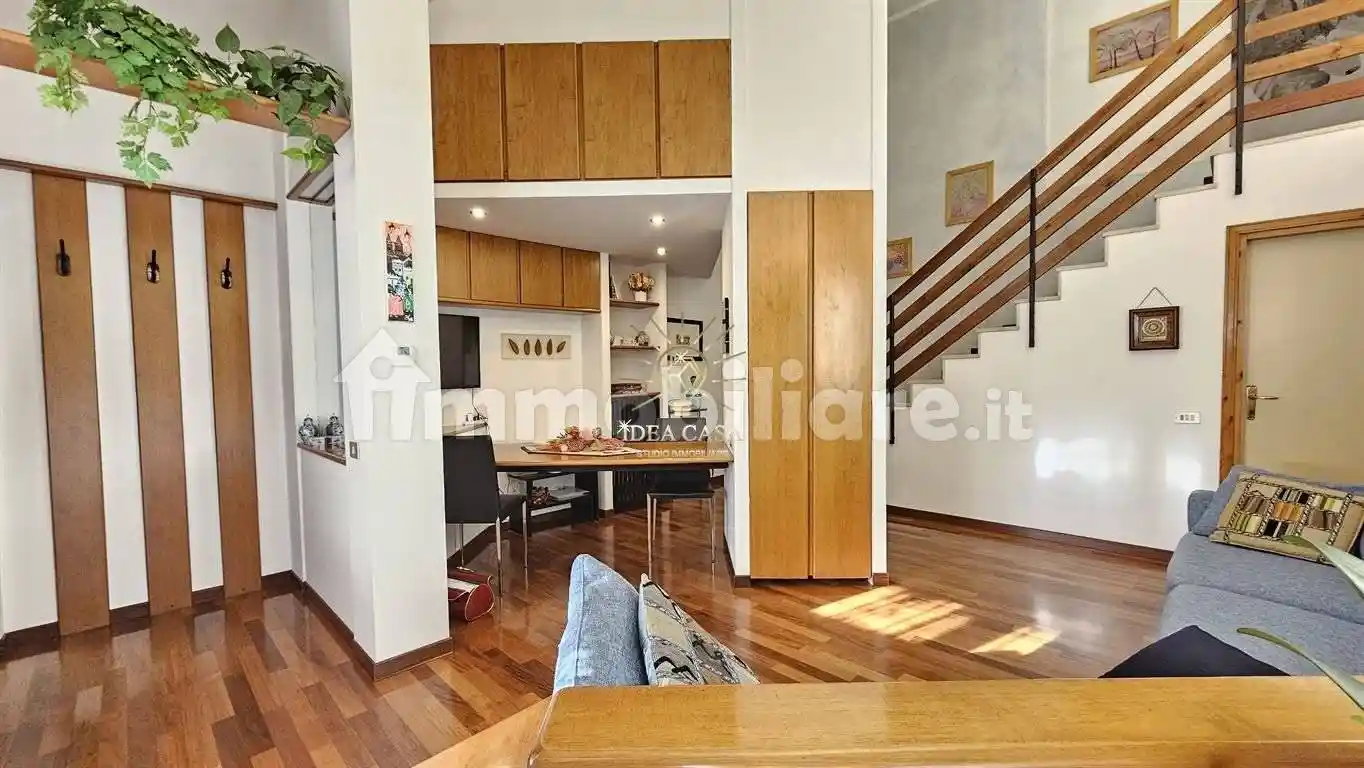 Appartamento in vendita a Cassago Brianza