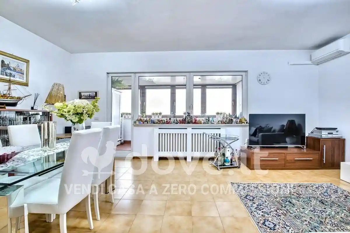 Appartamento in vendita a Roma