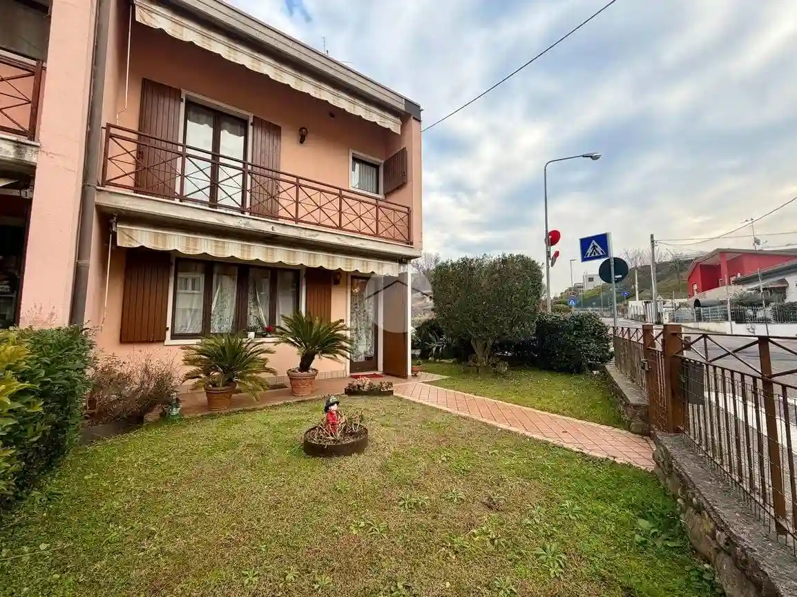 Villetta a schiera - foto 2