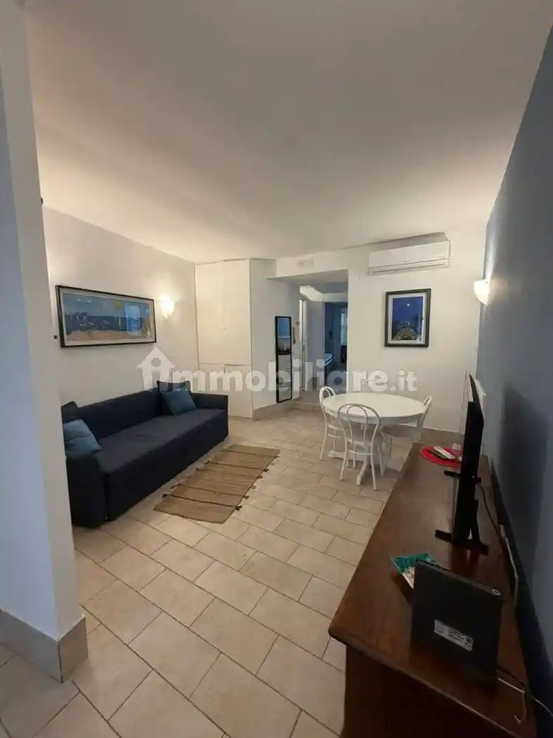 Appartamento in affitto a Napoli