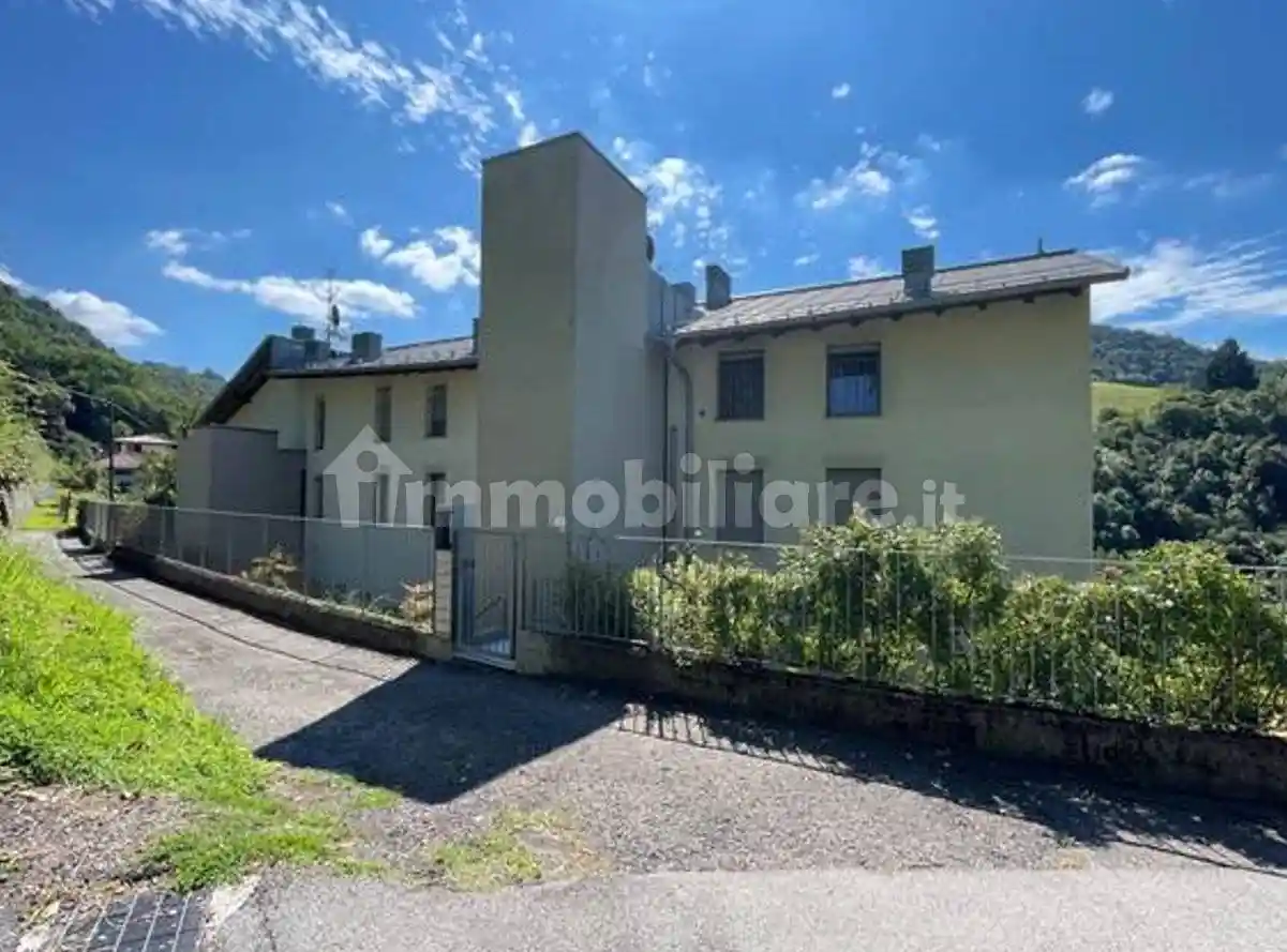 Appartamento in vendita a Cene