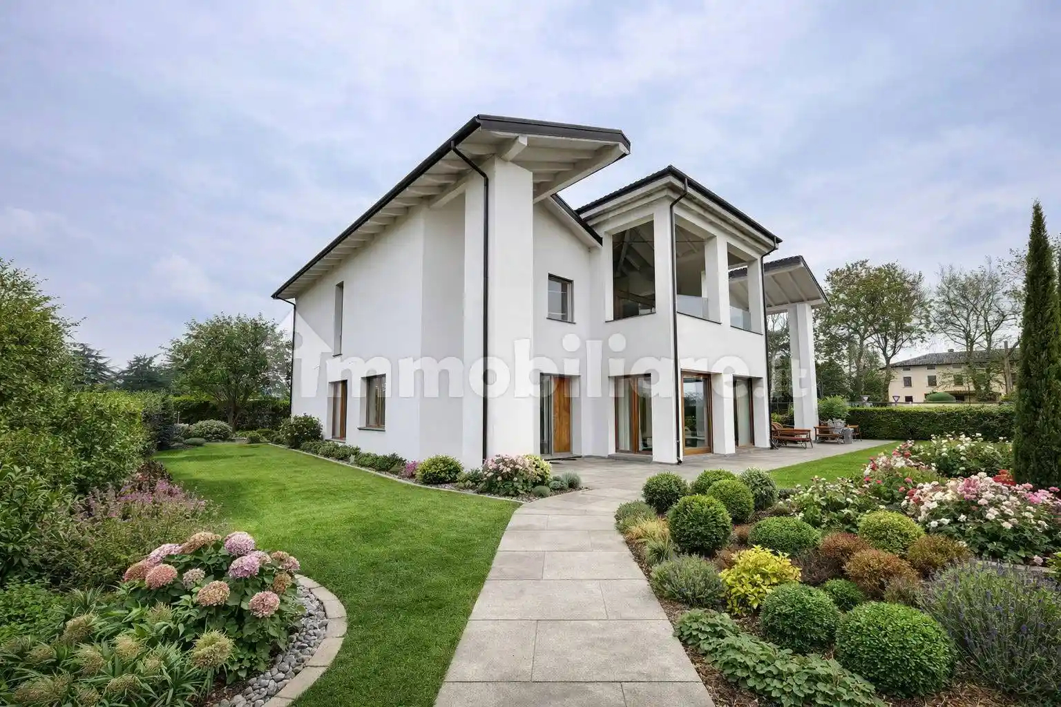 Villa in vendita a Montechiarugolo