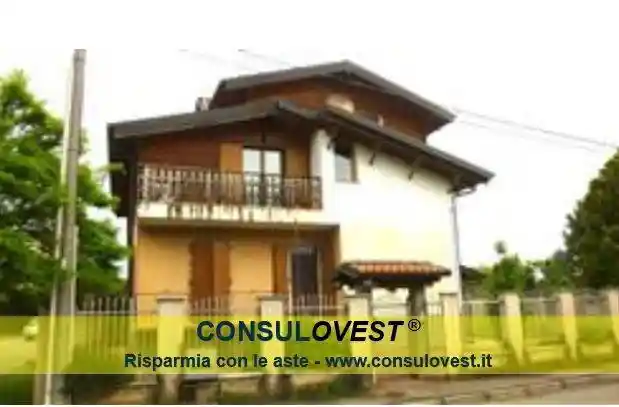 Villa in vendita a Turate