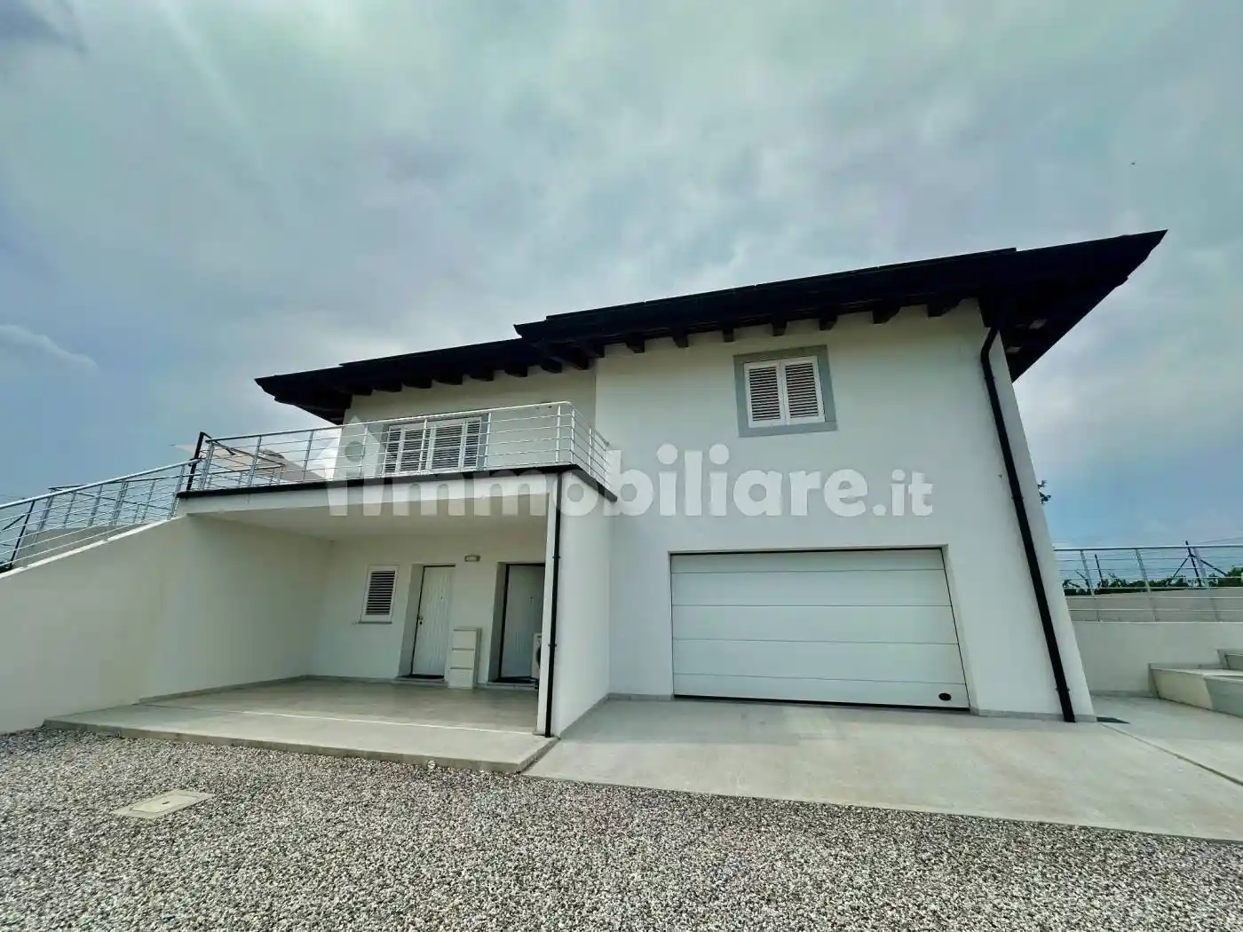 Villa in vendita a Santa Maria la Longa