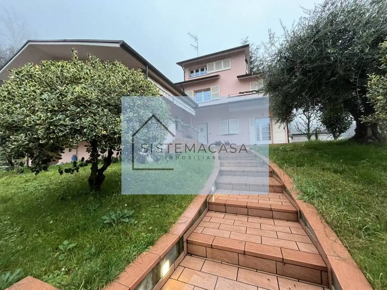 Casa indipendente in vendita a Dovadola