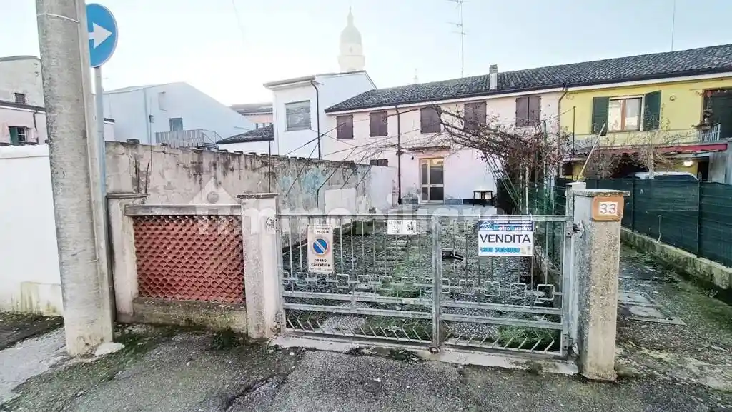 Casa indipendente in vendita a Moglia