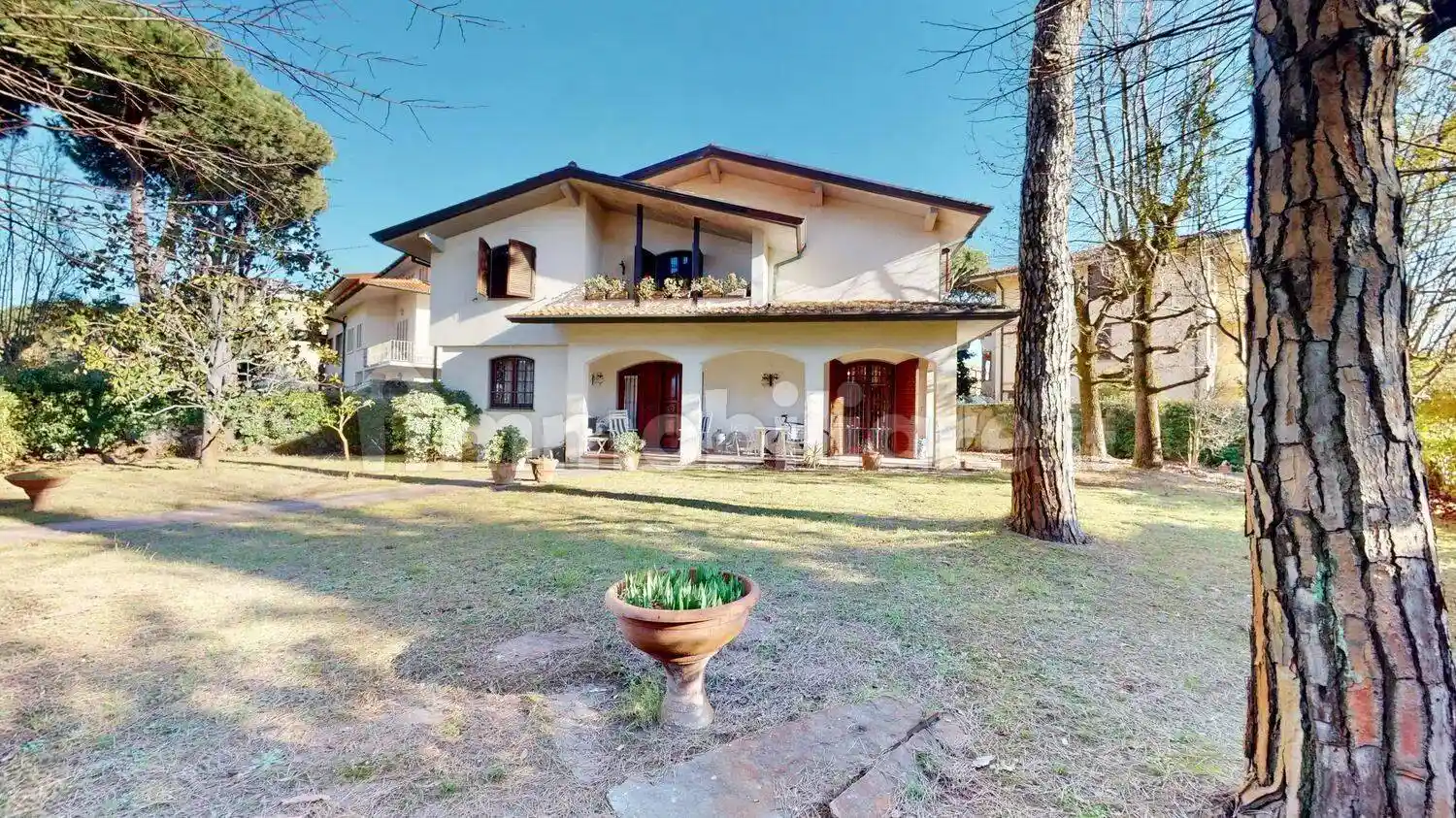 Villa in vendita a Viareggio