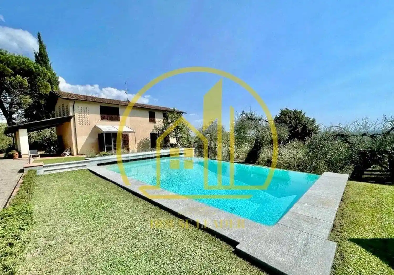 Villa in vendita a Massarosa