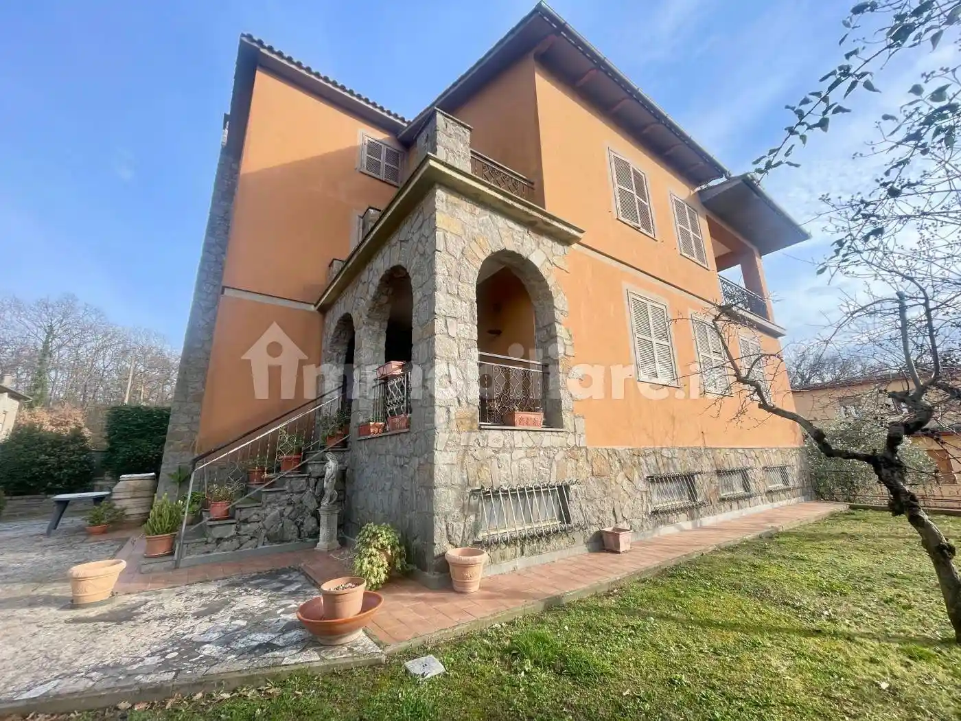 Villa in vendita a Vetralla