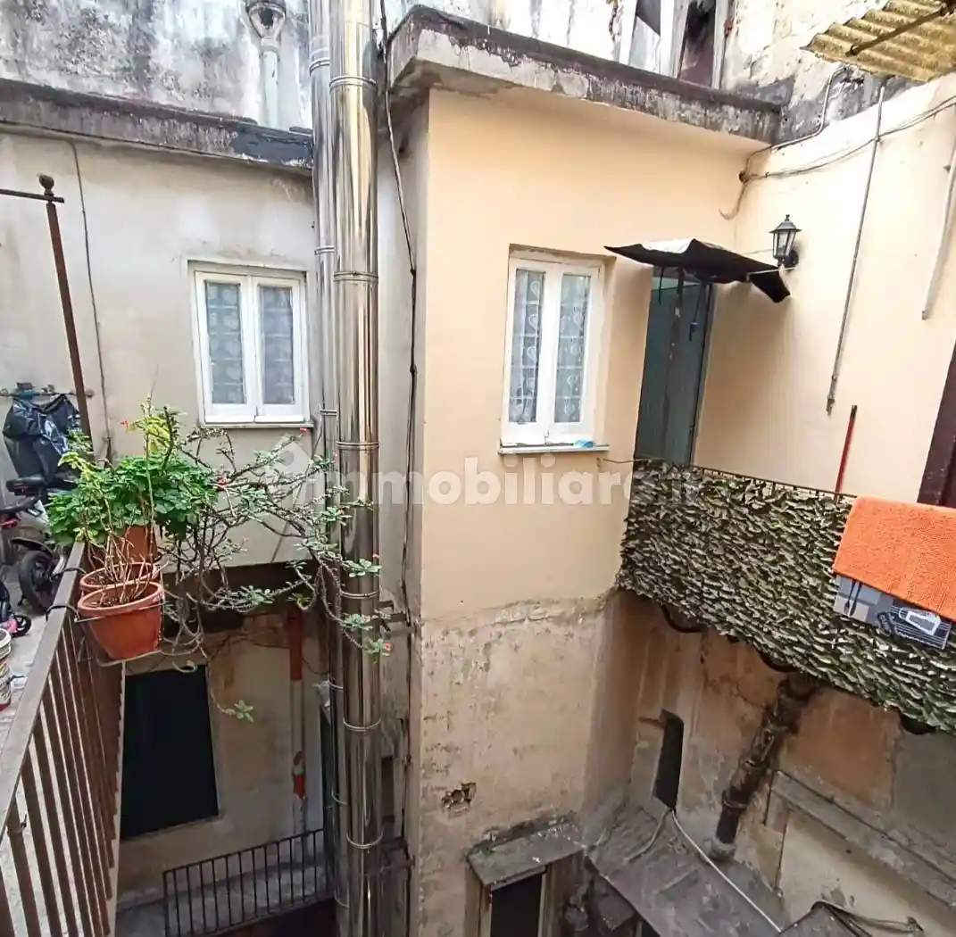 Appartamento in vendita a Napoli