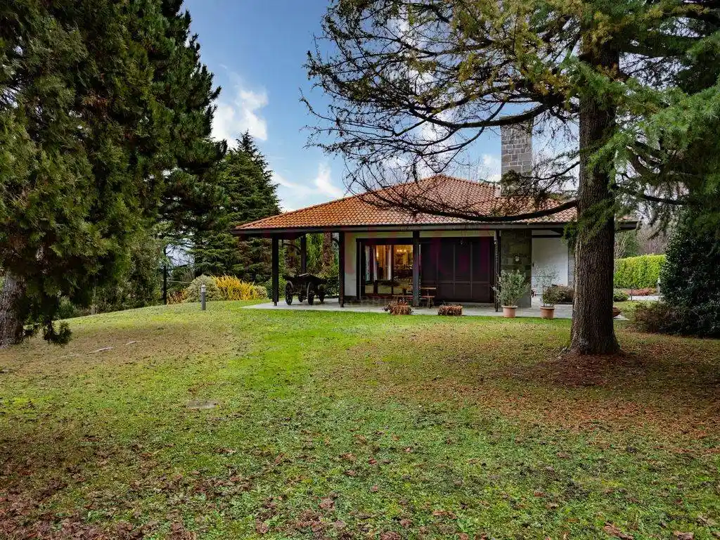 Villa in vendita a Sirtori