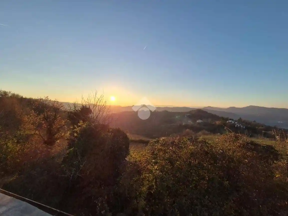 Casa indipendente in vendita a Ponzone