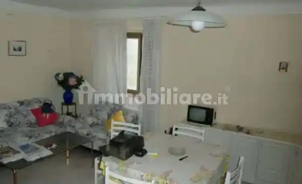 Appartamento in vendita a Urbana