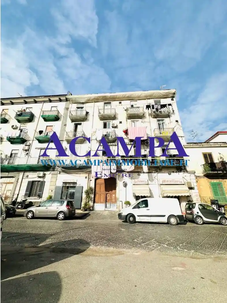 Appartamento in vendita a Napoli