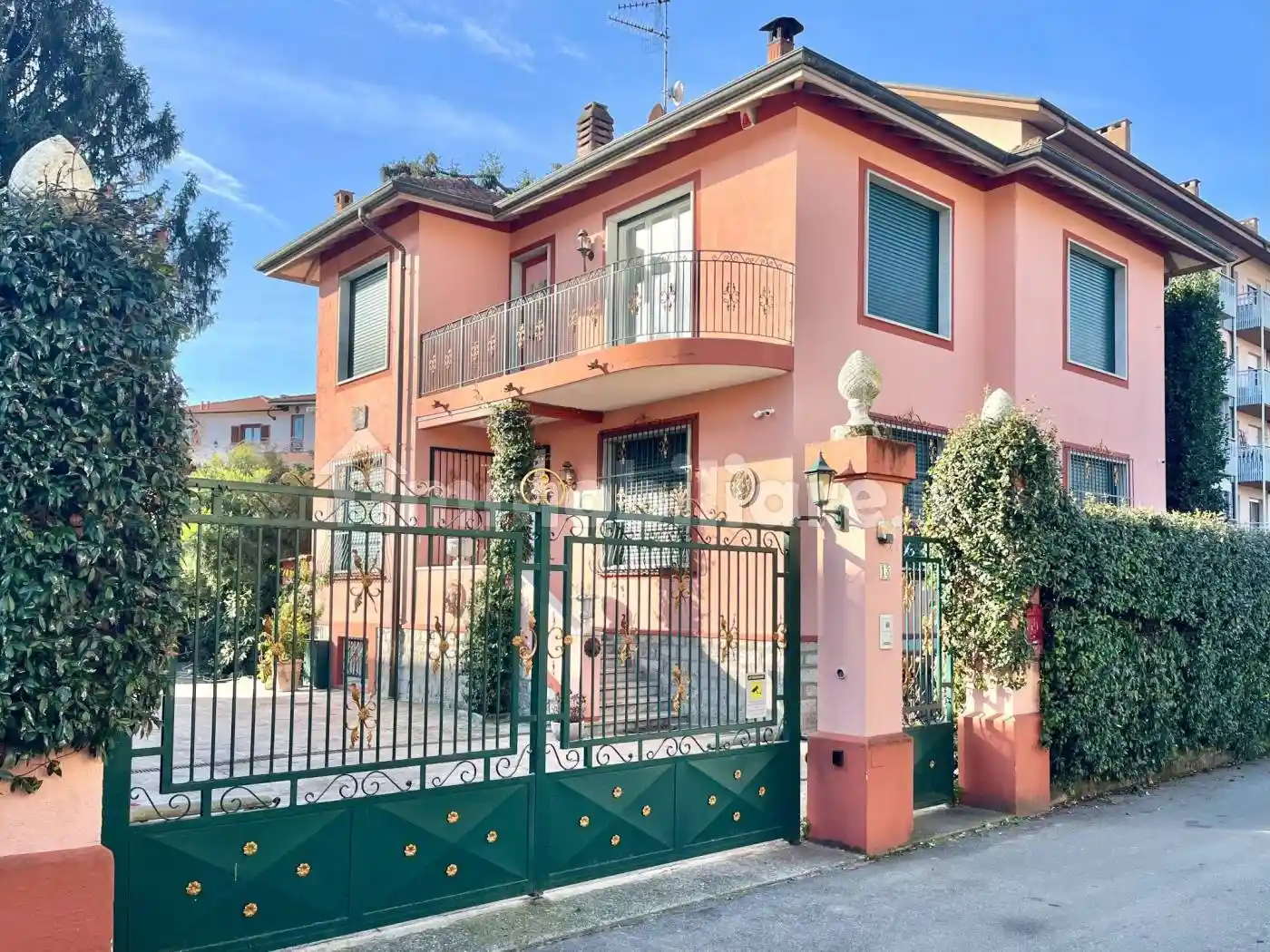 Villa in vendita a Verbania