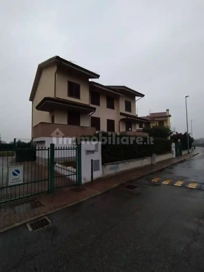 Villa in vendita a San Zenone al Lambro