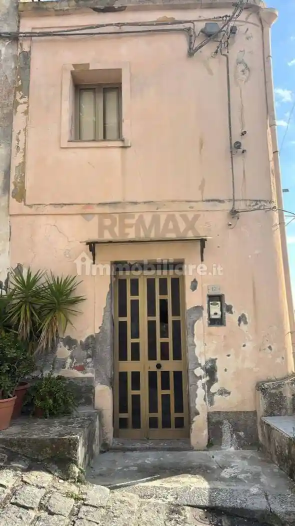 Casa indipendente in vendita a Calatabiano