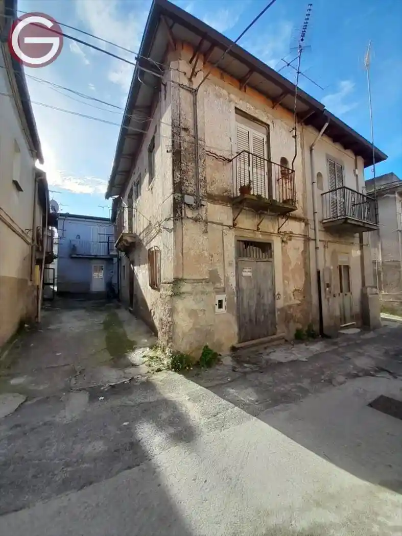 Casa indipendente in vendita a Polistena