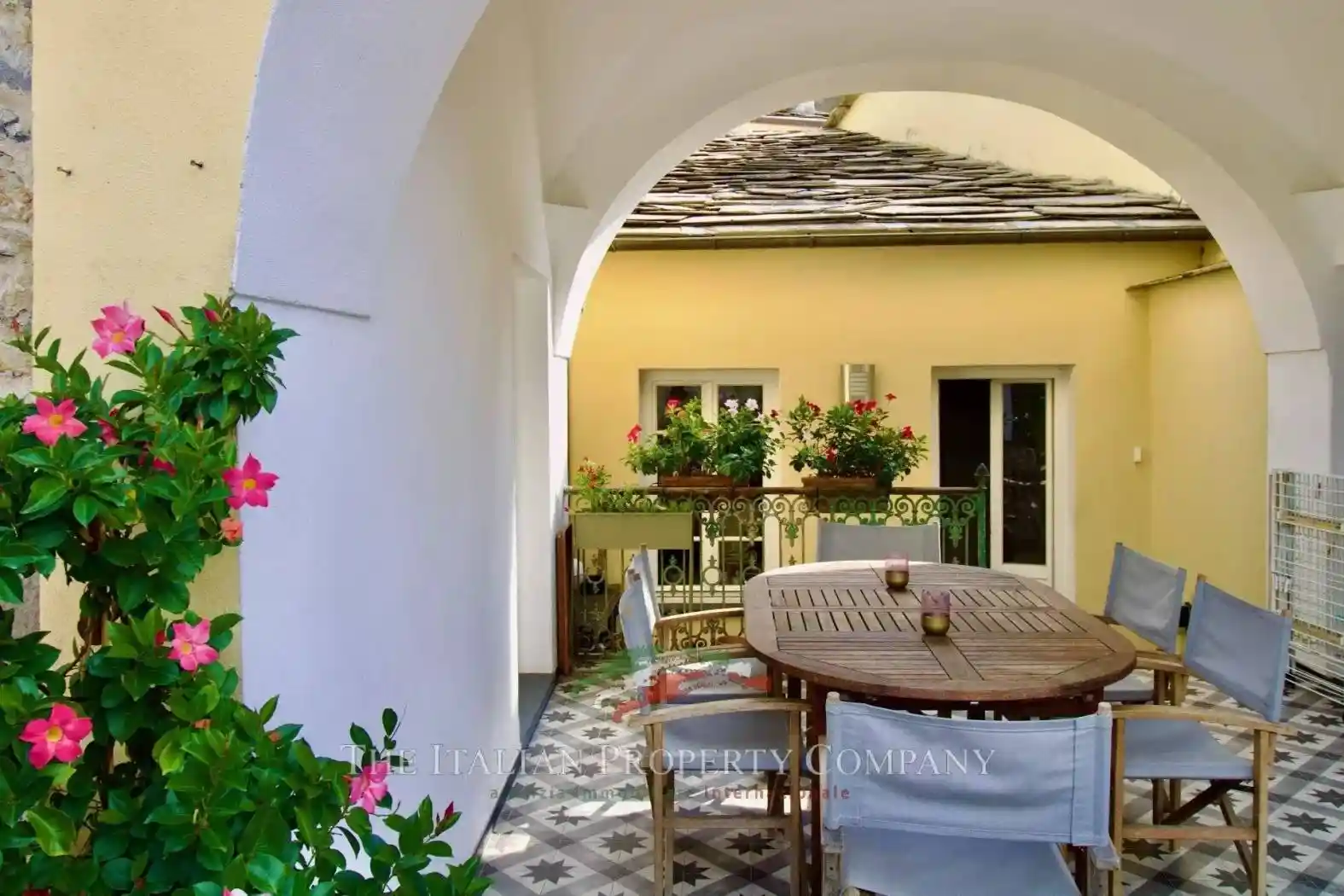 Casa indipendente in vendita a Montalto Carpasio