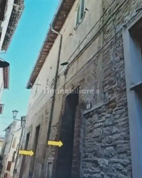 Appartamento in vendita a Esanatoglia