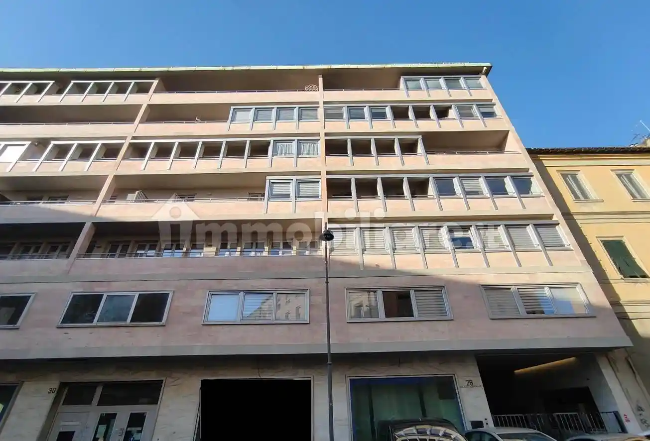 Appartamento in vendita a Livorno
