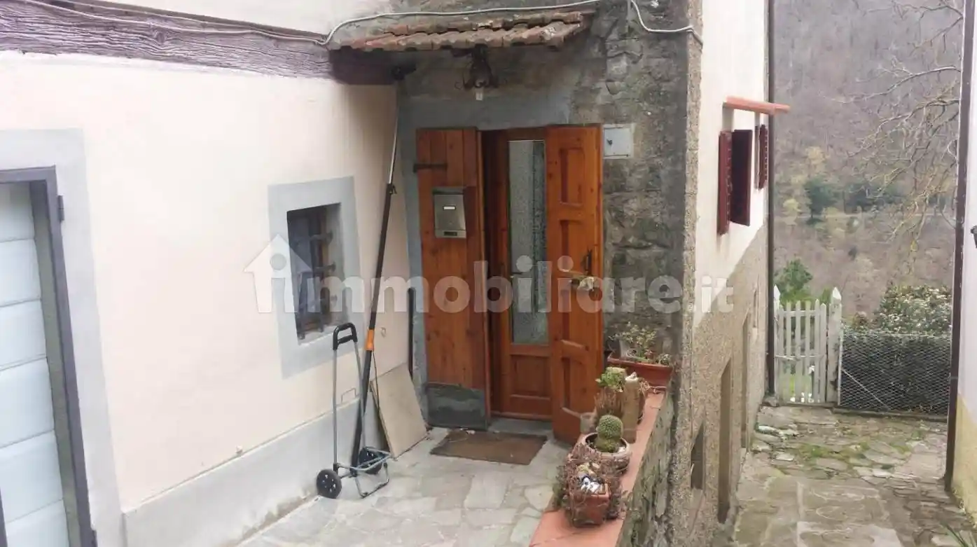 Appartamento in vendita a Londa