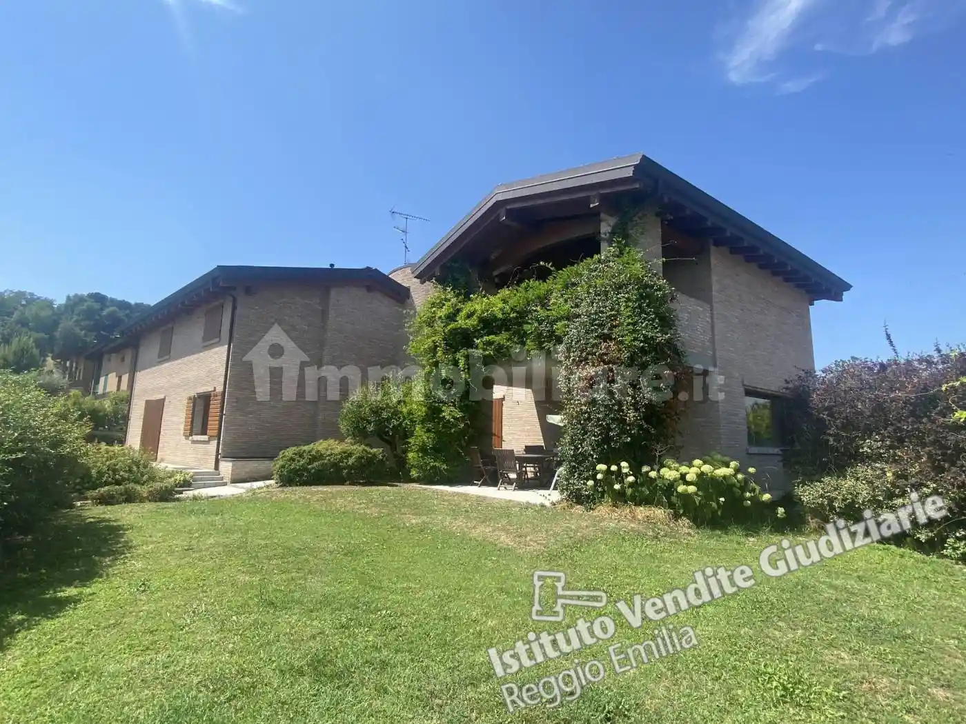 Villa in vendita a Quattro Castella