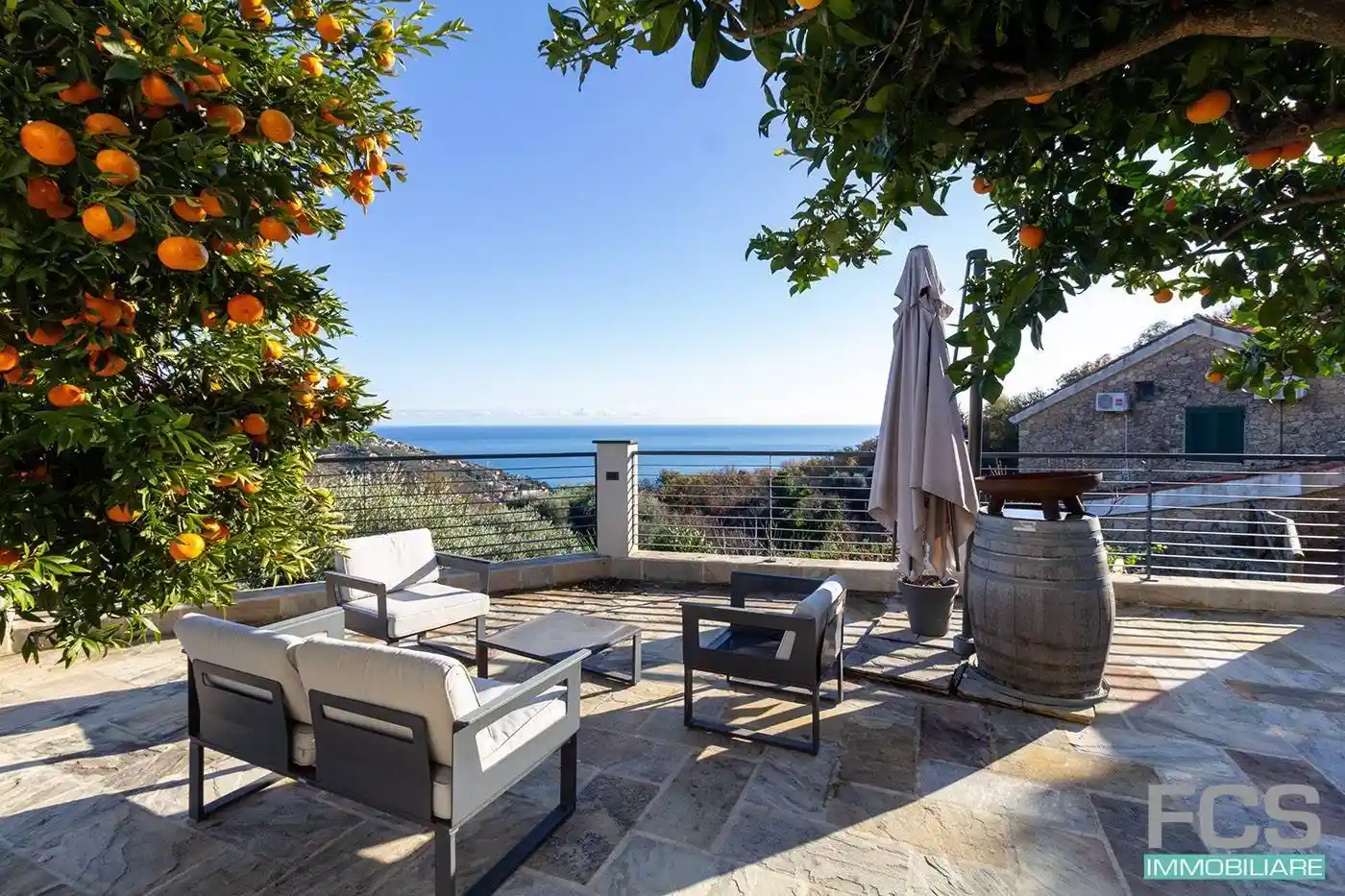 Villa in vendita a Finale Ligure