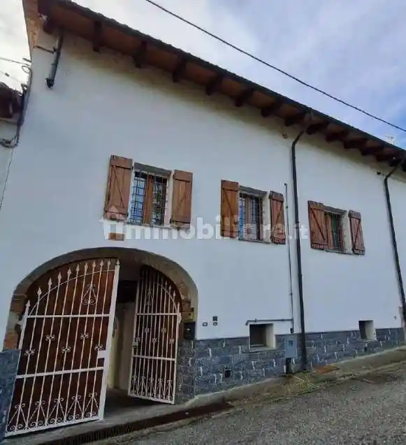 Casa indipendente in vendita a Montiglio Monferrato