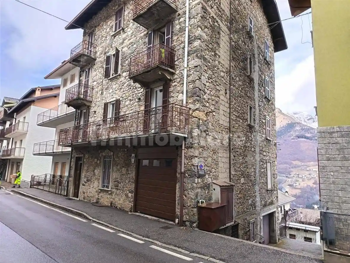 Appartamento in vendita a Oltre il Colle