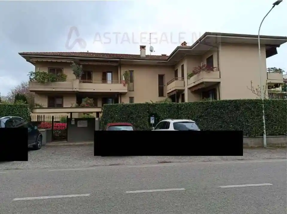 Appartamento in vendita a Carate Brianza