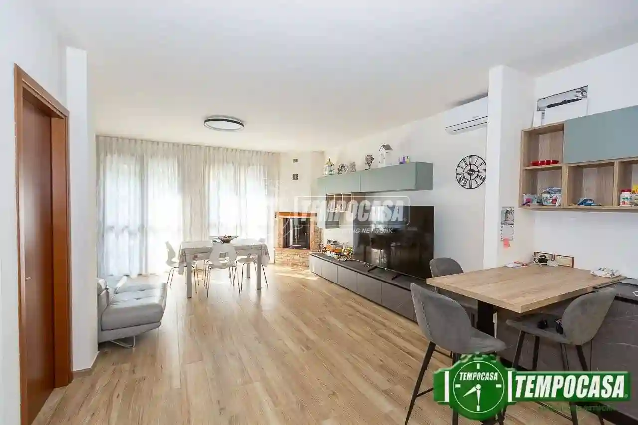 Villetta a schiera - foto 2