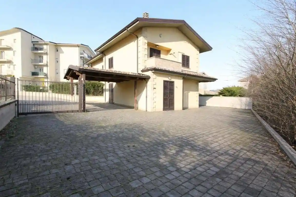 Villa in vendita a Montalto Uffugo