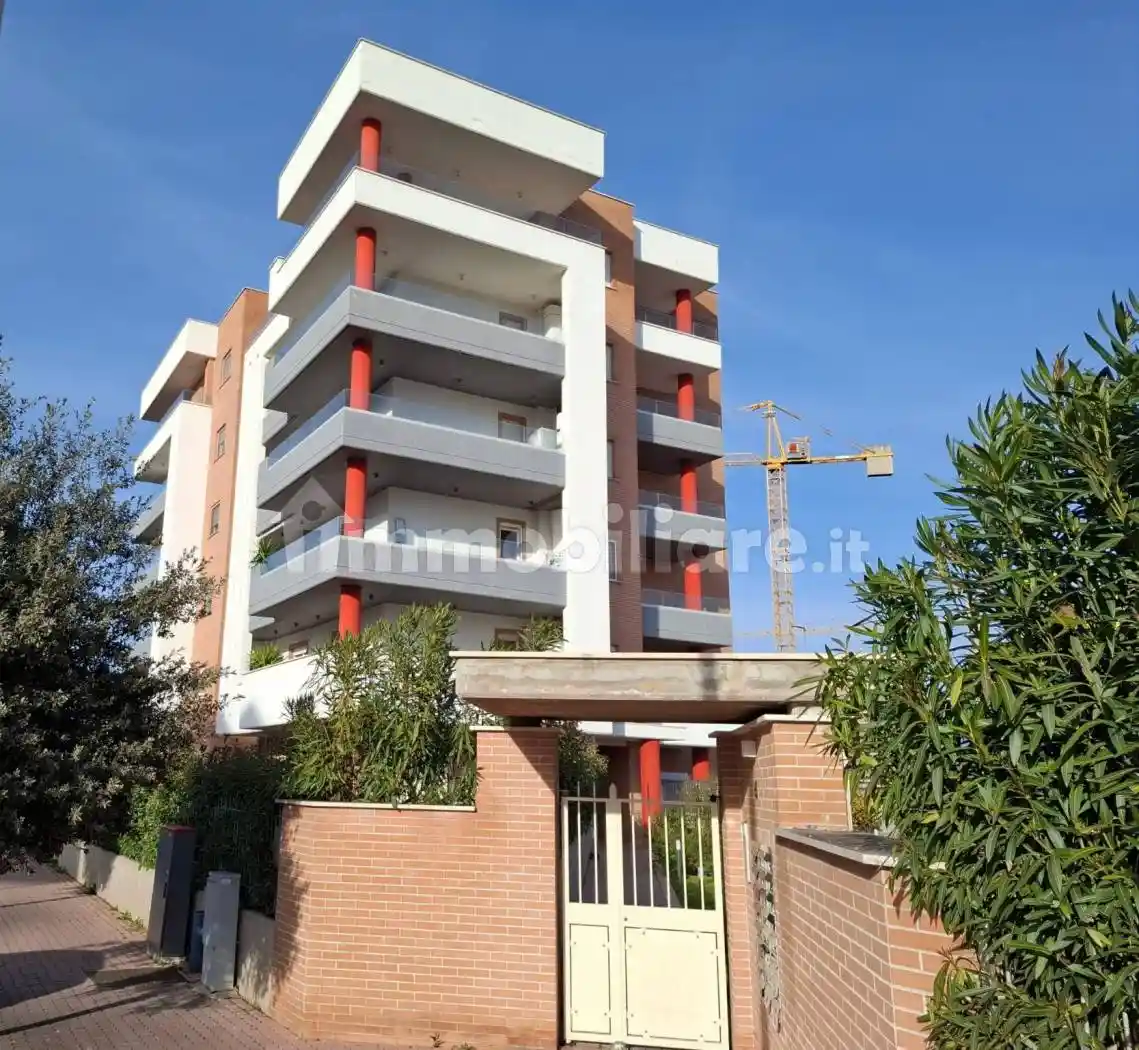 Appartamento in vendita a Guidonia Montecelio